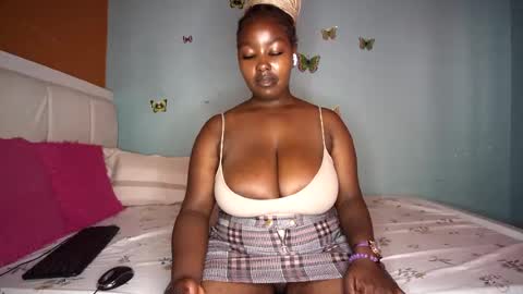 Snapshot of sassy100936 chatting on June 26, 6:40 am Spicyd online show from June 26, 6:40 am
