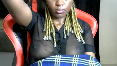 sassy_lyne online show from June 16, 10:23 pm
