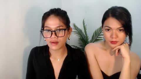 Snapshot of sassy_monie chatting on January 20, 10:04 pm sassy_monie online show from January 20, 10:04 pm