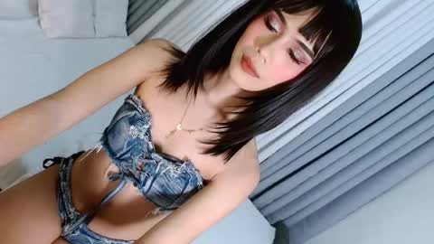 Snapshot of sassy_pleasure chatting on August 5, 4:54 pm Sassy online show from August 5, 4:54 pm