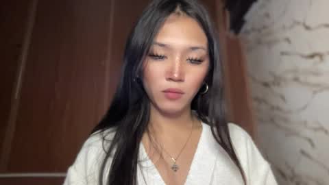 Sassygirl online show from May 6, 12:30 am