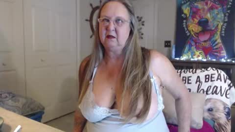 Trish online show from November 27, 2:13 am