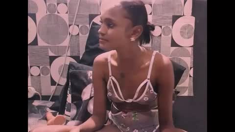 Snapshot of sassyindian01 chatting on October 18, 1:23 pm sassyindian01 online show from October 18, 1:23 pm