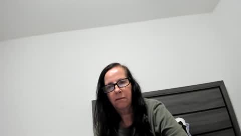 Snapshot of sassypeachgoddess chatting on October 19, 3:40 am sassypeachgoddess online show from October 19, 3:40 am