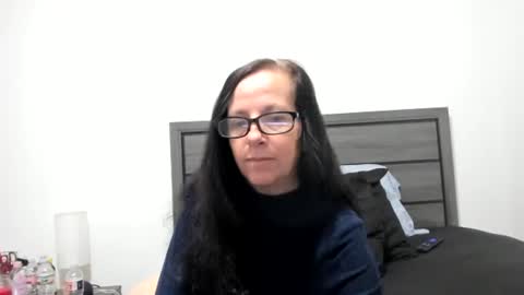 Snapshot of sassypeachgoddess chatting on October 22, 11:54 am sassypeachgoddess online show from October 22, 11:54 am