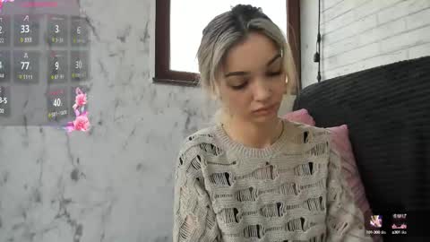 Snapshot of sassyt33n chatting on February 9, 7:27 am sassyt33n online show from February 9, 7:27 am