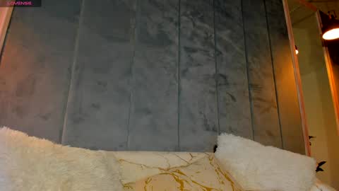 Snapshot of sassyt33n chatting on November 24, 8:47 am sassyt33n online show from November 24, 8:47 am