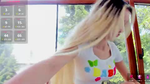 sassyt33n online show from June 25, 8:19 am