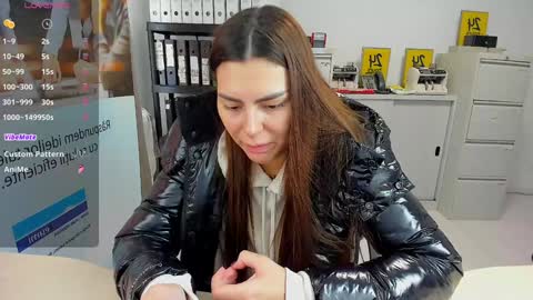 sassytiff online show from February 26, 12:58 pm