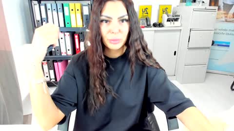 sassytiff online show from September 21, 1:02 pm