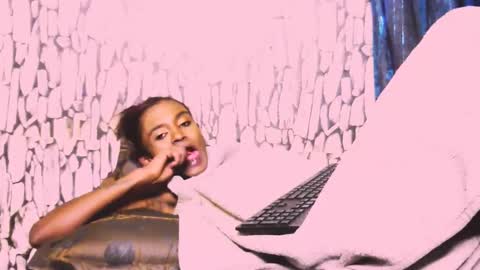 sassyxindian online show from June 5, 12:06 am