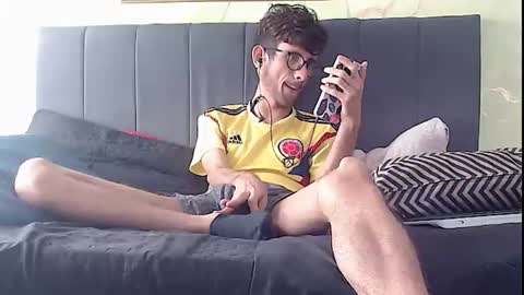 sasuke_bigcock online show from June 20, 2:20 pm
