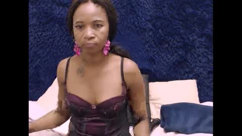 sasyylissaa online show from January 16, 12:02 am