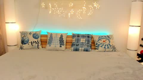 Snapshot of satimilf_ chatting on December 31, 11:28 pm Sati online show from December 31, 11:28 pm