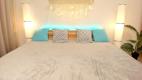 Snapshot of satimilf_ chatting on January 24, 7:30 am Sati online show from January 24, 7:30 am