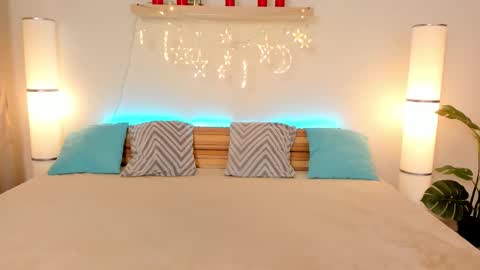 Snapshot of satimilf_ chatting on September 10, 8:14 am Sati online show from September 10, 8:14 am