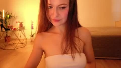 Snapshot of satin_sin chatting on July 22, 6:54 pm Lori online show from July 22, 6:54 pm
