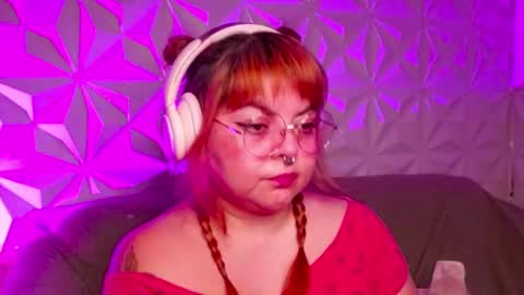 Snapshot of satyn_doll chatting on September 11, 12:11 am Gina George online show from September 11, 12:11 am