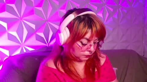 Snapshot of satyn_doll chatting on September 17, 11:39 pm Gina George online show from September 17, 11:39 pm