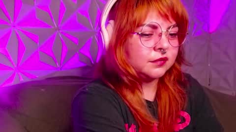 Snapshot of satyn_doll chatting on September 18, 11:07 pm Gina George online show from September 18, 11:07 pm