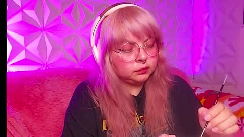 Gina George online show from January 18, 2:04 am