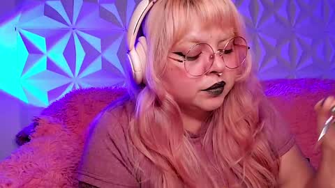 Snapshot of satyn_doll chatting on May 6, 1:14 am Gina George online show from May 6, 1:14 am