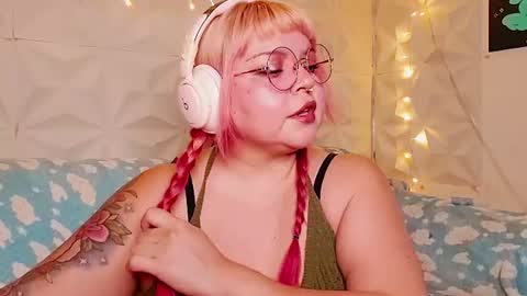 Snapshot of satyn_doll chatting on June 27, 11:21 pm Gina George online show from June 27, 11:21 pm