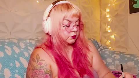 Snapshot of satyn_doll chatting on June 30, 1:06 am Gina George online show from June 30, 1:06 am