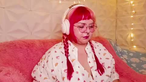 Snapshot of satyn_doll chatting on July 9, 12:48 am Gina George online show from July 9, 12:48 am