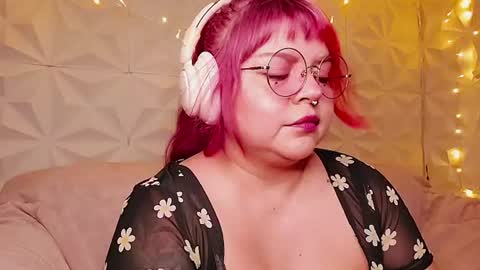Snapshot of satyn_doll chatting on July 19, 12:25 am Gina George online show from July 19, 12:25 am