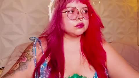 Snapshot of satyn_doll chatting on July 19, 11:08 pm Gina George online show from July 19, 11:08 pm