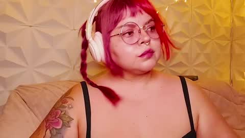 Snapshot of satyn_doll chatting on July 21, 12:02 am Gina George online show from July 21, 12:02 am