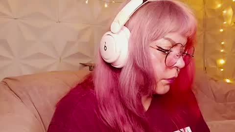Snapshot of satyn_doll chatting on July 23, 2:31 am Gina George online show from July 23, 2:31 am