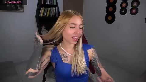 Snapshot of saucy_jenn1 chatting on September 14, 12:54 am I AM JENN  online show from September 14, 12:54 am