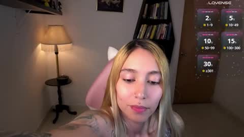 Snapshot of saucy_jenn1 chatting on November 30, 2:37 am I AM JENN online show from November 30, 2:37 am