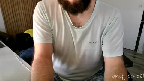 Snapshot of saucybonjo chatting on December 29, 1:06 pm Ben online show from December 29, 1:06 pm