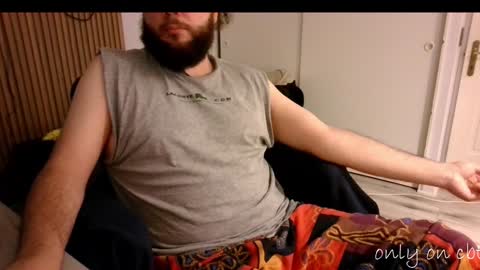 Snapshot of saucybonjo chatting on January 2, 2:11 am Ben online show from January 2, 2:11 am