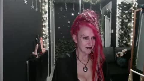 SaucySky online show from September 12, 8:20 pm