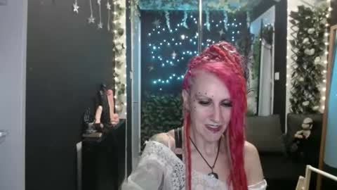 SaucySky online show from October 3, 7:55 pm