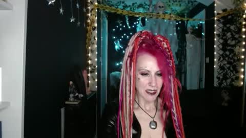 SaucySky online show from October 18, 7:36 pm