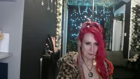 SaucySky online show from November 12, 3:29 am