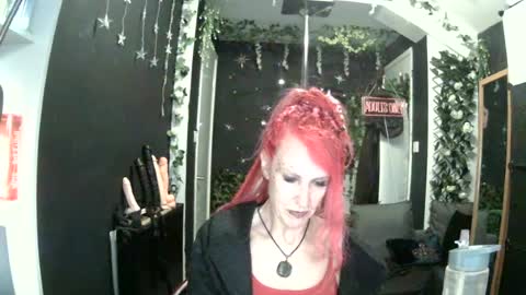 Snapshot of saucysky chatting on June 20, 6:54 pm SaucySky online show from June 20, 6:54 pm