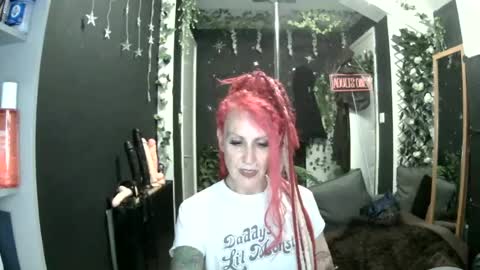 Snapshot of saucysky chatting on June 27, 7:52 pm SaucySky online show from June 27, 7:52 pm