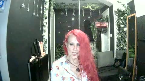 Snapshot of saucysky chatting on July 11, 8:55 pm SaucySky online show from July 11, 8:55 pm