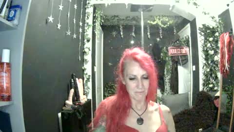 Snapshot of saucysky chatting on July 16, 10:49 pm SaucySky online show from July 16, 10:49 pm