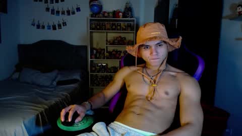 Saulo online show from January 10, 12:01 am