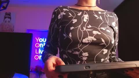 lilith online show from March 3, 3:34 am