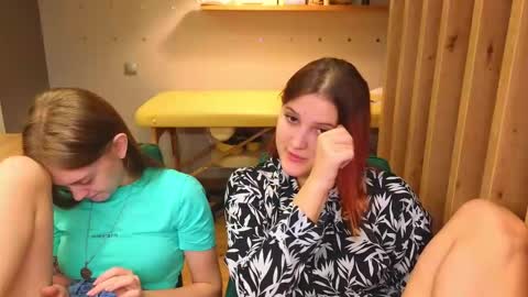 Snapshot of sav_anna chatting on December 14, 1:59 pm LUNA and ANNA    online show from December 14, 1:59 pm