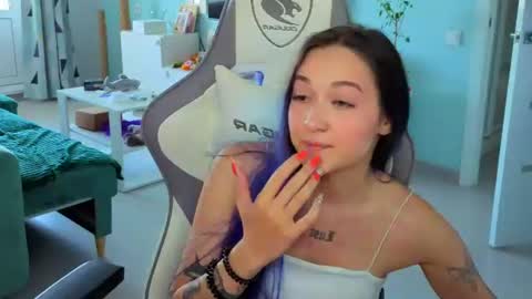 Ariel online show from June 15, 4:36 am