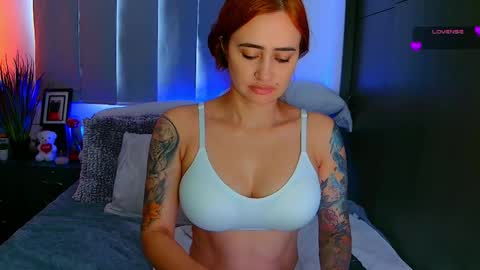 Snapshot of savage_penelope_ chatting on September 22, 4:20 pm Dela online show from September 22, 4:20 pm